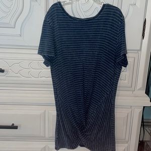 Juniors tee size 14-16